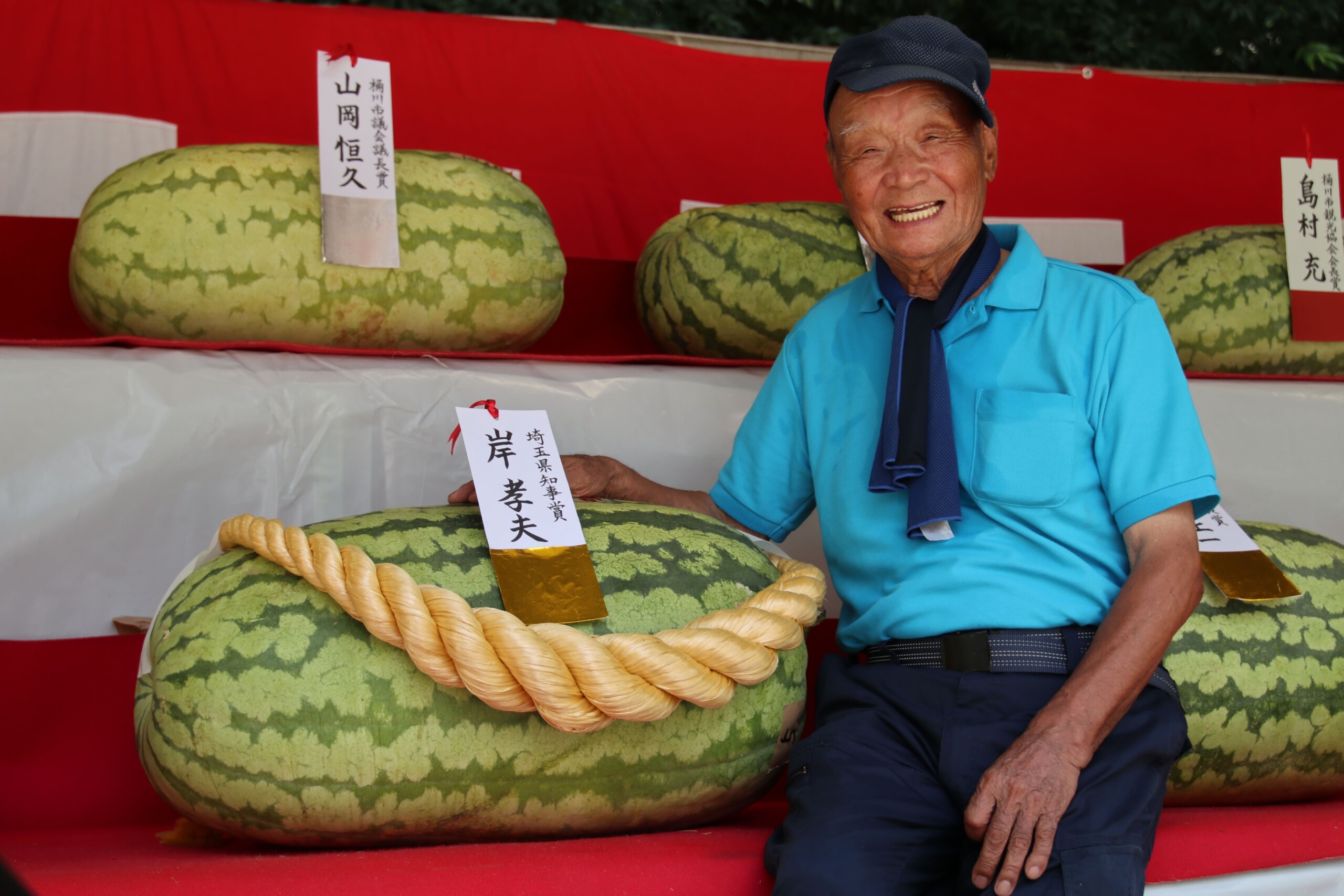 圧巻！　54.9㌔のジャンボスイカ（桶川支店：桶川市）